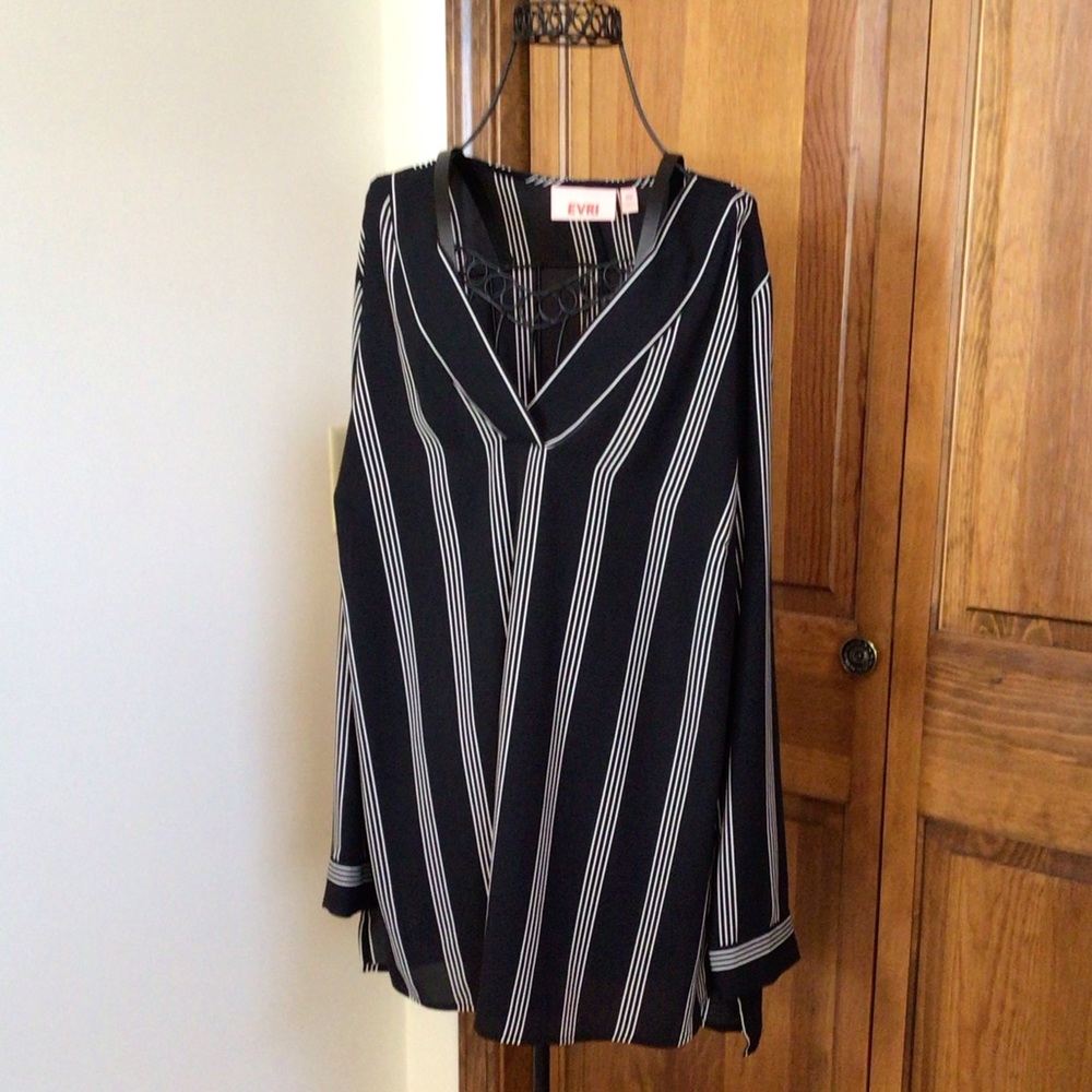 Evri X2 1 Emerald Green and 1 black/White Stripe long sleeve blouse size 0X - Picture 2 of 11